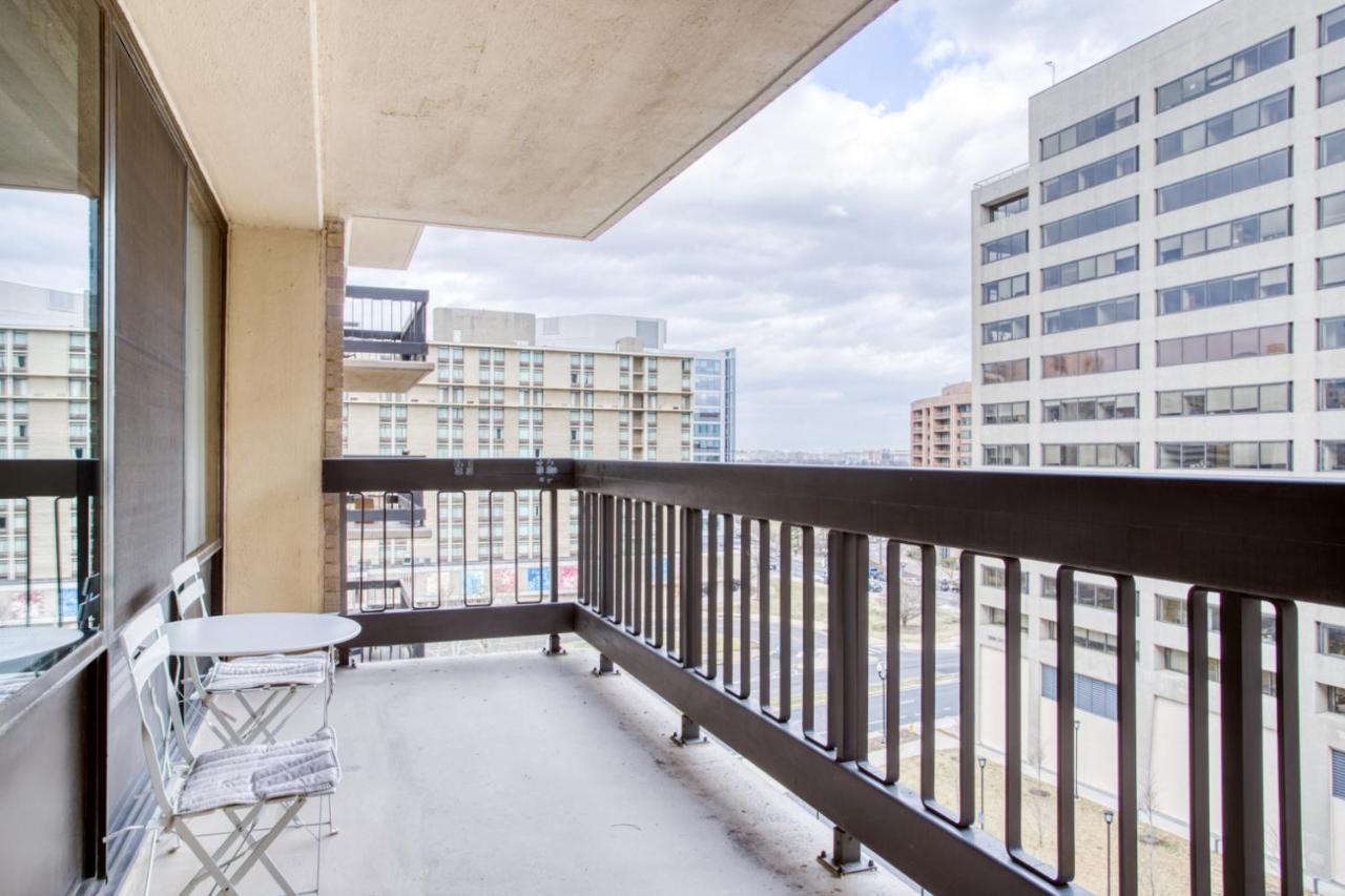 Crystal 1br W Gym Concierge Nr Metro Wdc-444 Apartment